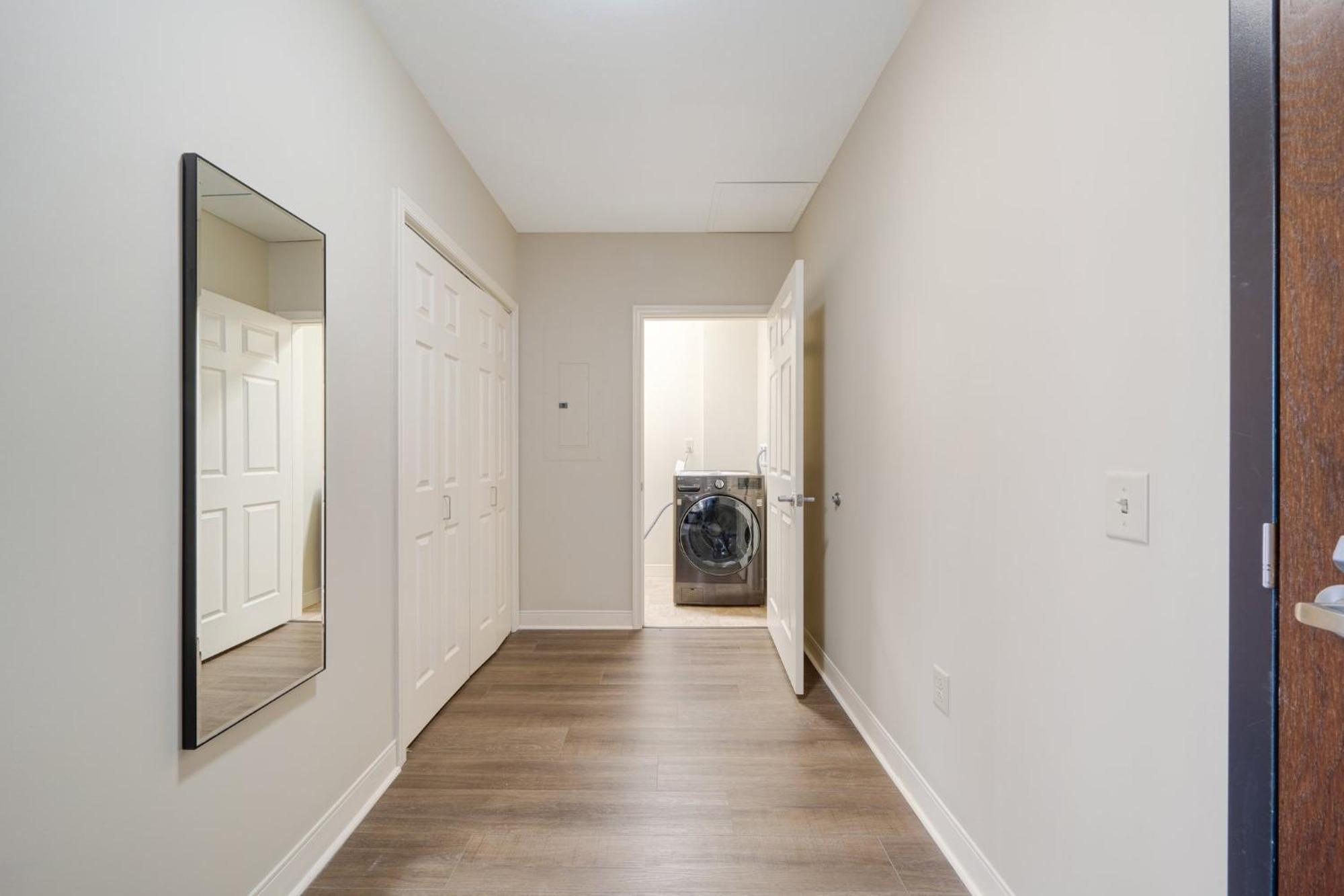 Vibrant Luxury Prime Location 24-7 Onsite Parking Gym Lounge Apartment Pittsburgh Exterior photo
